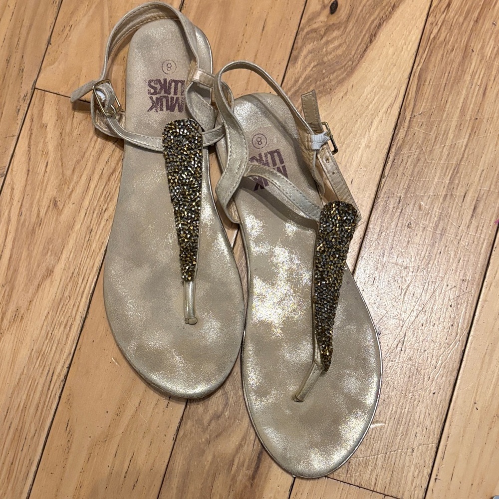 Muk Luks Women's Shimmering Sandals
